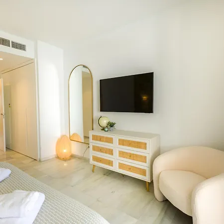 Urb, La Alcazaba 614 Y 642 Banus Apartment